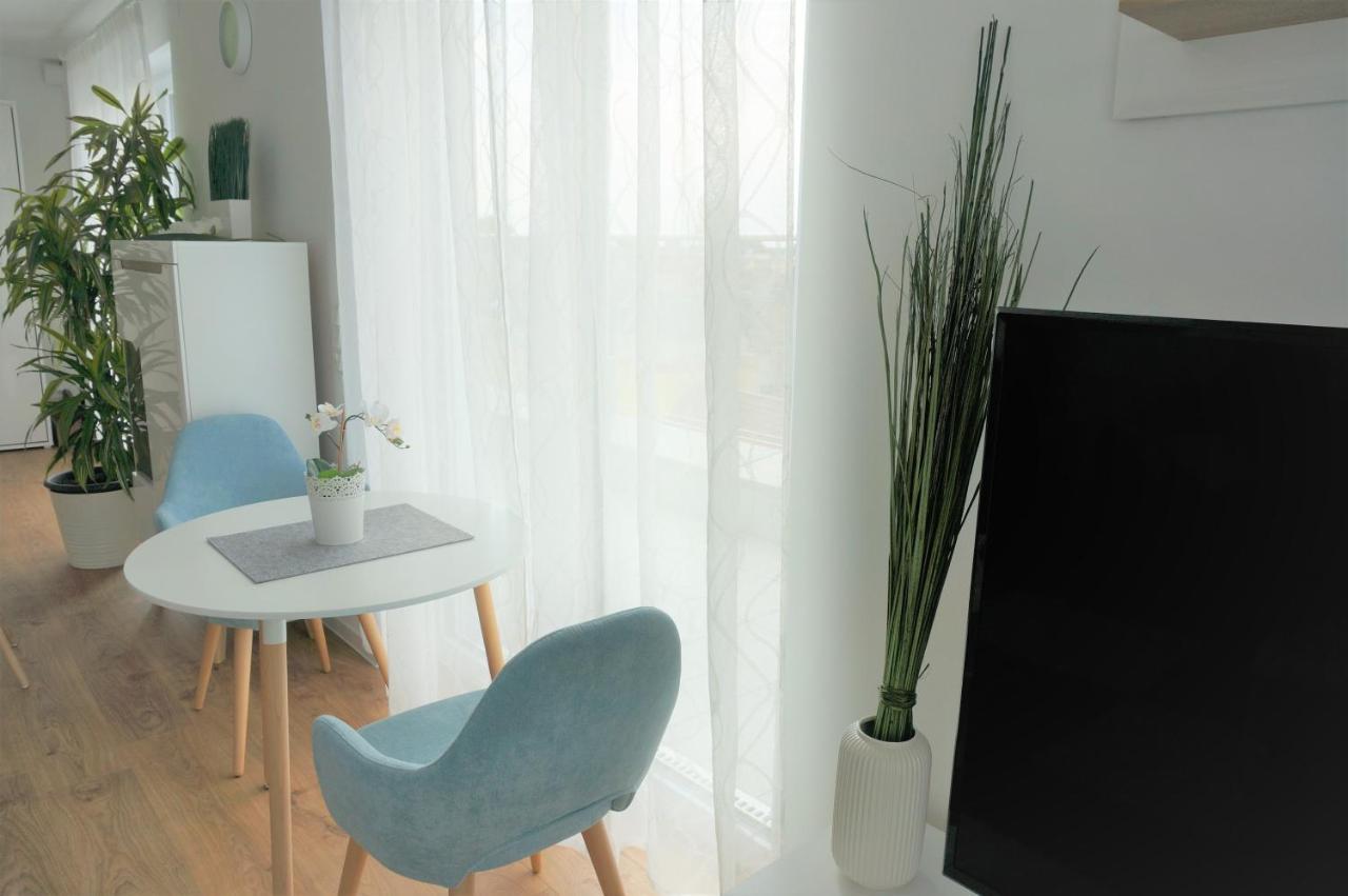 Apartment Panorama Penthouse Mit Klima Und Whirlpool Fuer Bis Zu 6 Personen *