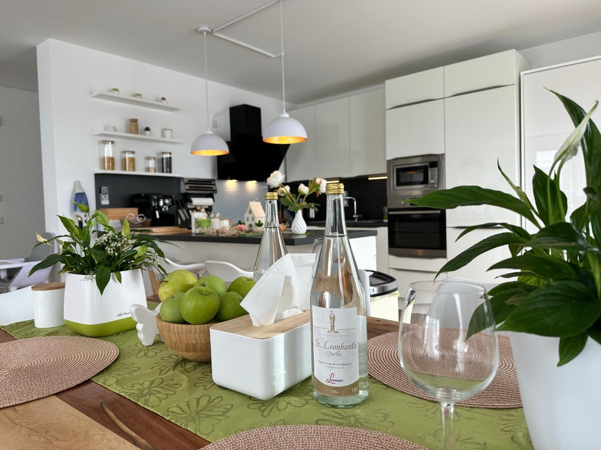 Apartment Panorama Penthouse Mit Klima Und Whirlpool Fuer Bis Zu 6 Personen