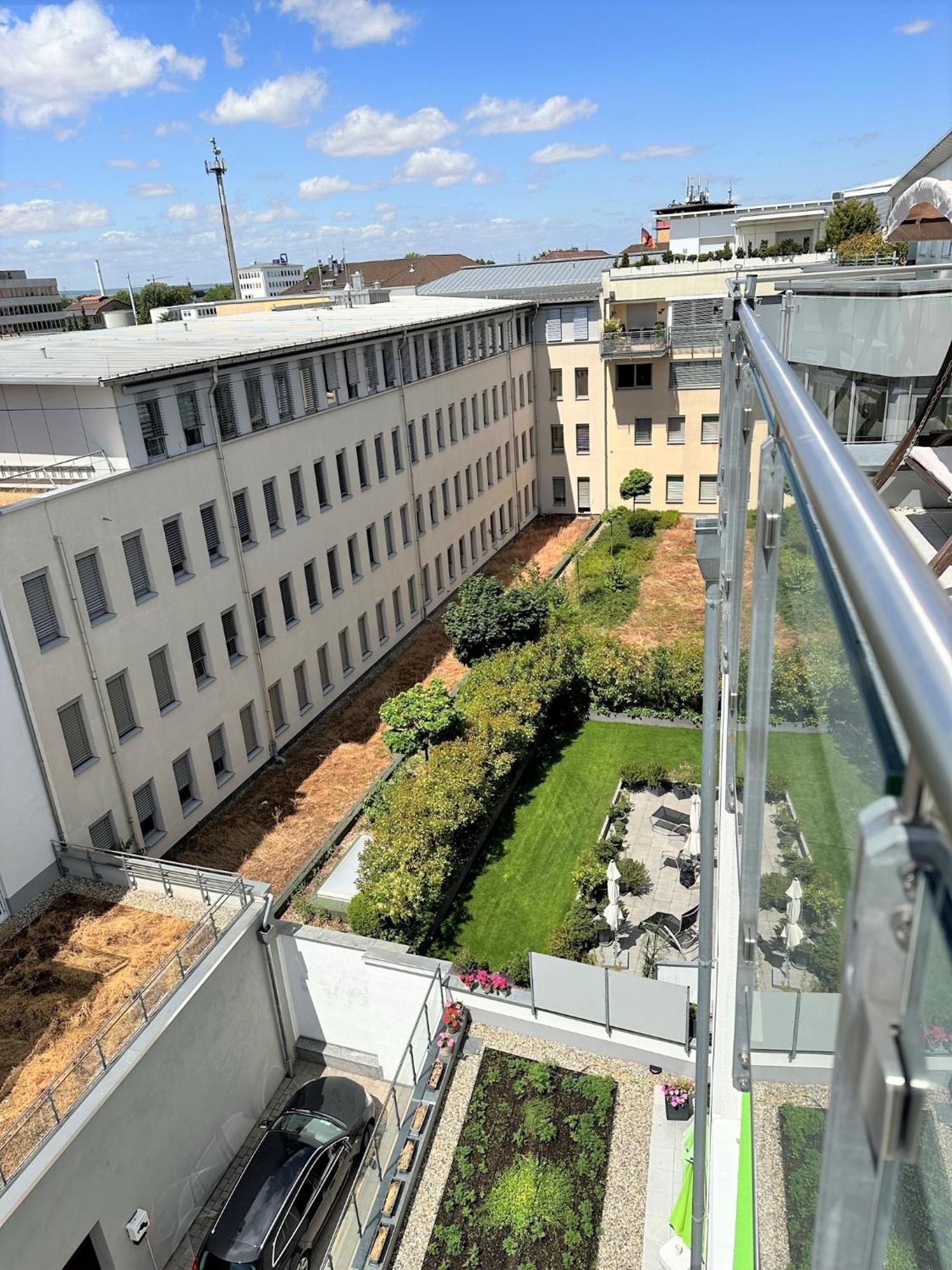 Apartment Panorama Penthouse Mit Klima Und Whirlpool Fuer Bis Zu 6 Personen *